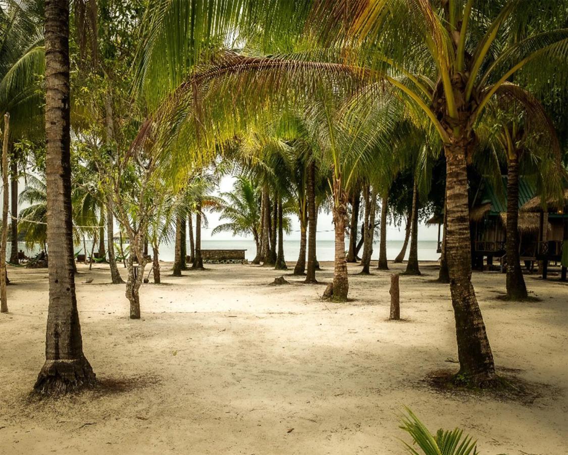 Salacia'S Suite Prek Svay Village エクステリア 写真